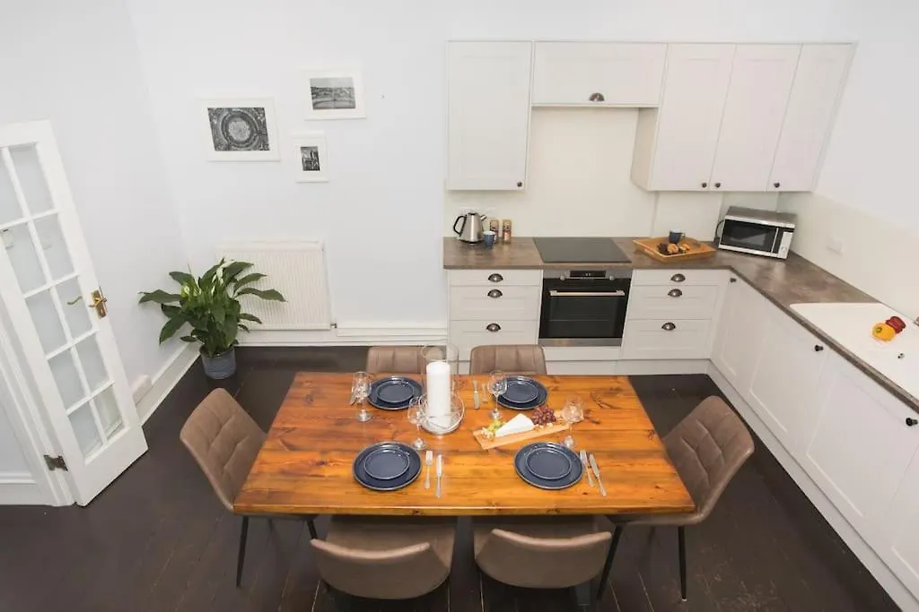 River View House Cleveland Bridge Bath Holiday home